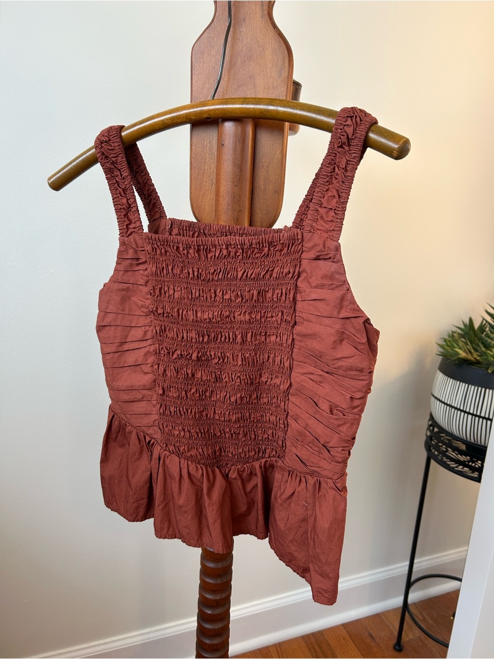 LOFT Rust Smocked Ruffle Peplum Tank Size 6